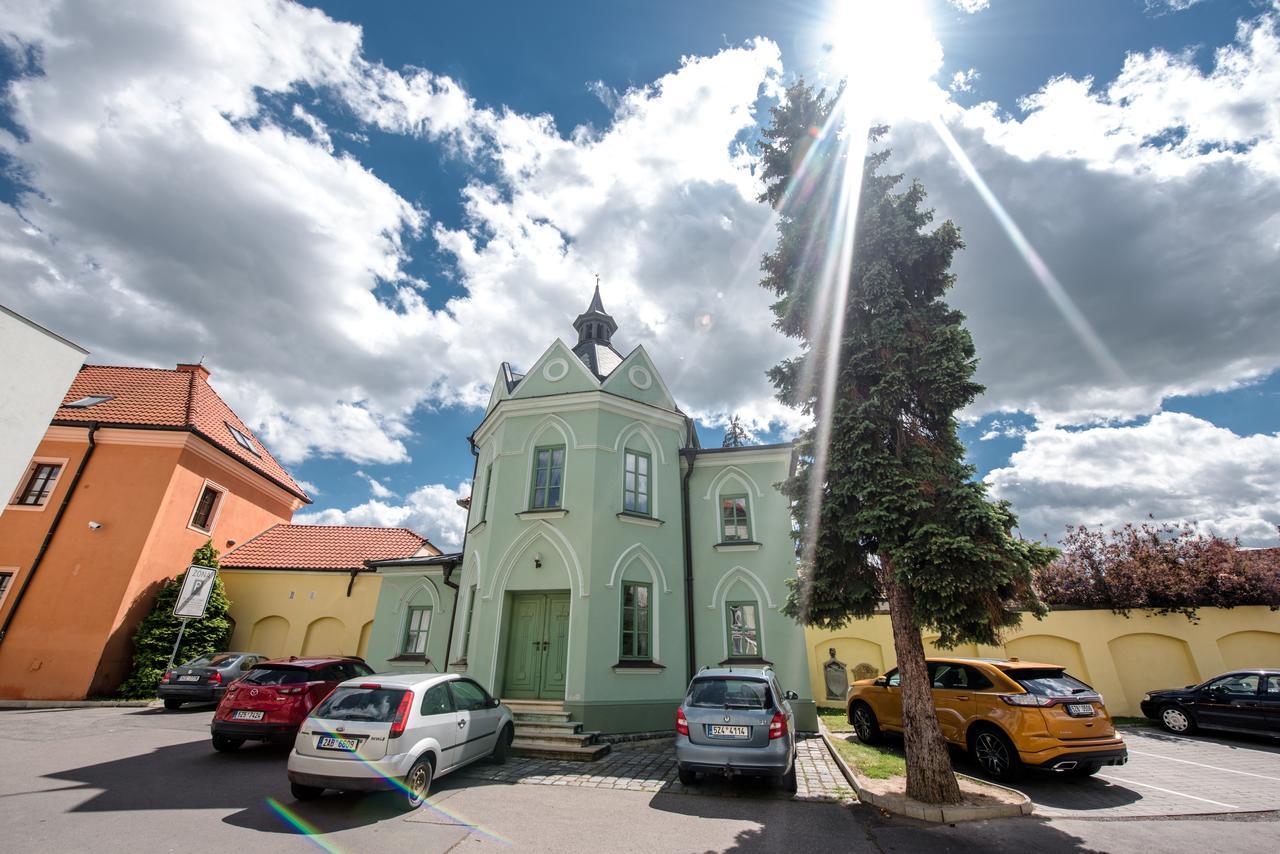 Hotel Octarna - Free Parking Kromeriz Exterior photo